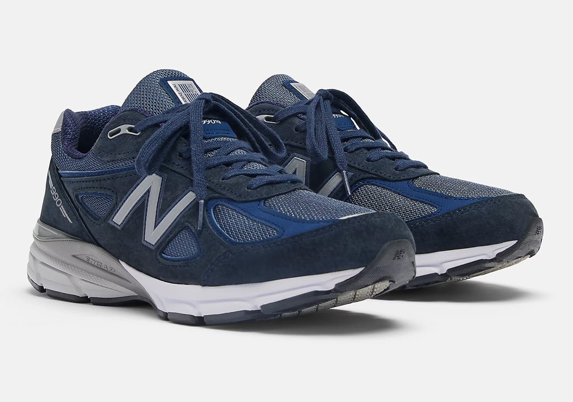 The classic “Navy” version of the New Balance 990v4 is making a comeback and will be available again starting on October 20th.